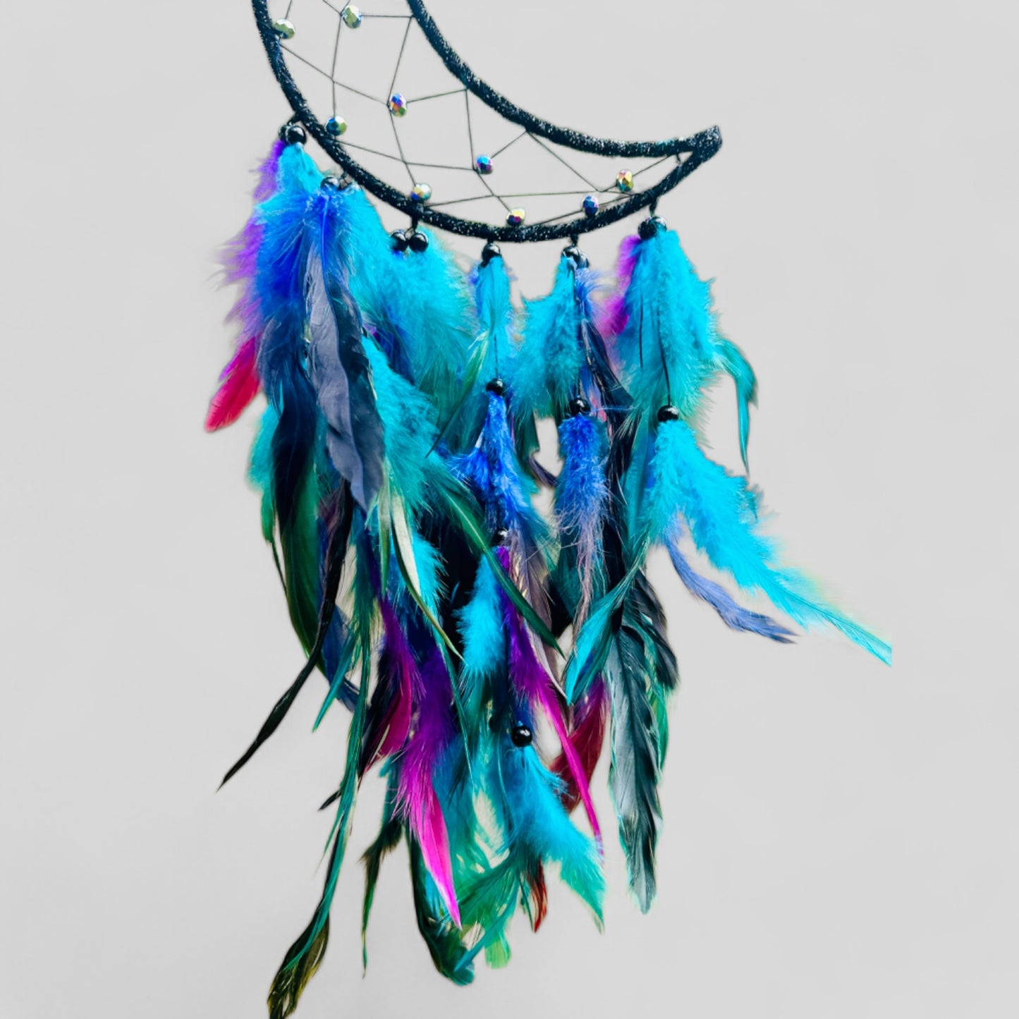Attrape-rêves croissant de lune suspendu au mur moyen avec plumes et charme noir violet vert bleu, décoration intérieure de style Boho moderne - expédition rapide !