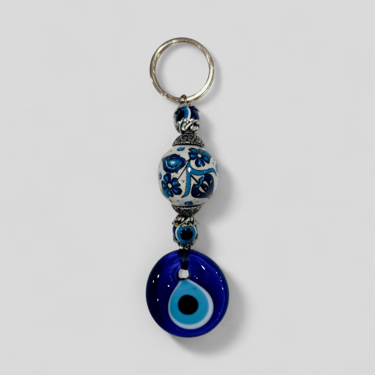 Evil Eye Nazar Boncuk Mal De Ojo Porte-clés avec boule en céramique peinte à la main - Tulipe florale blanche et bleue — Expédition rapide !